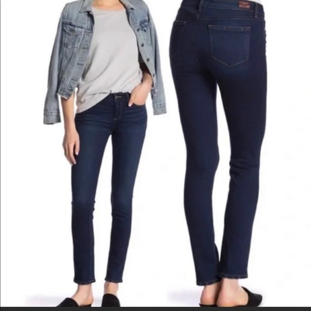 Paige denim skyline skinny jeans in BLACK.  Size 26